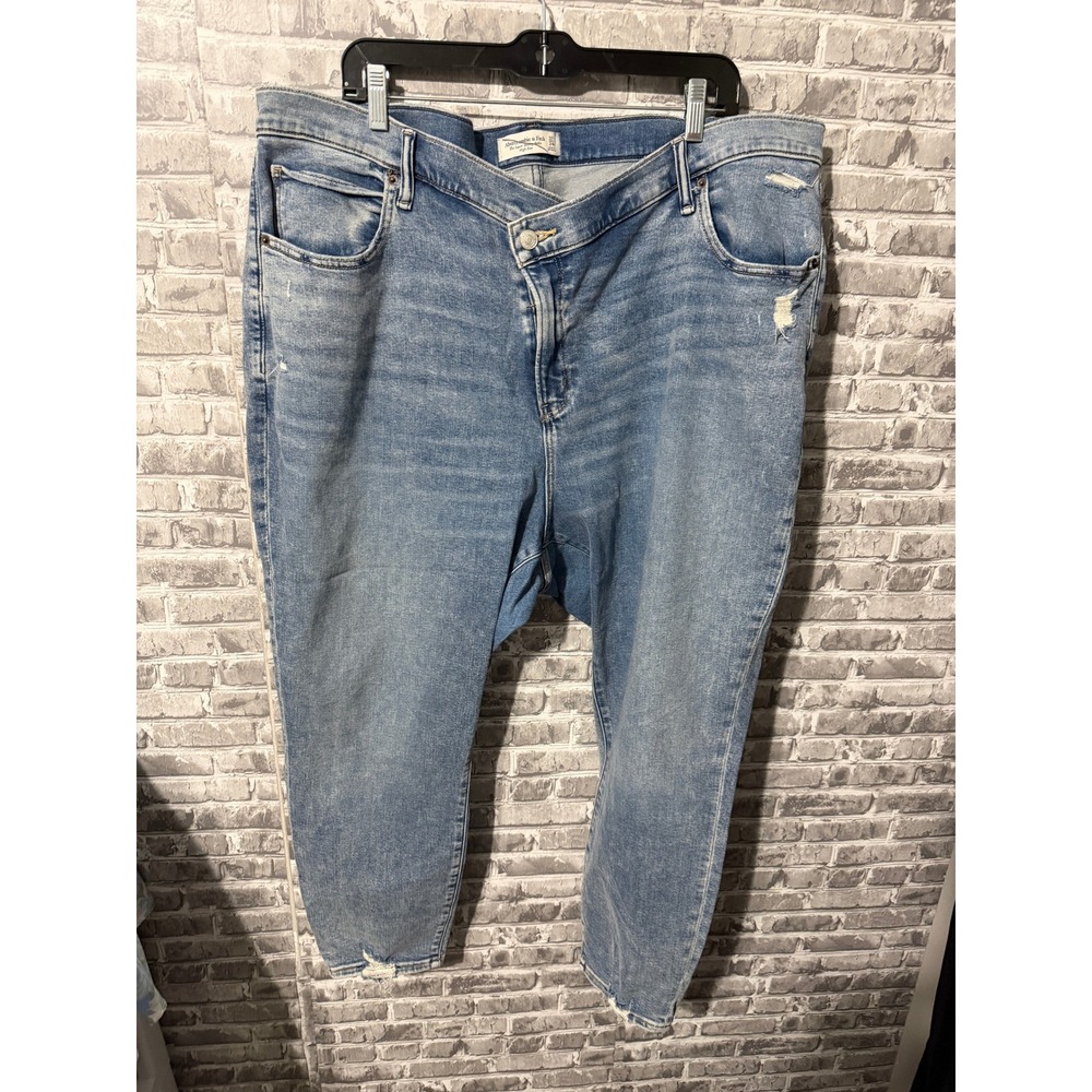 Abercrombie & Fitch Crossover Waist Super Skinny Ankle Jeans Light Wash 37/24W